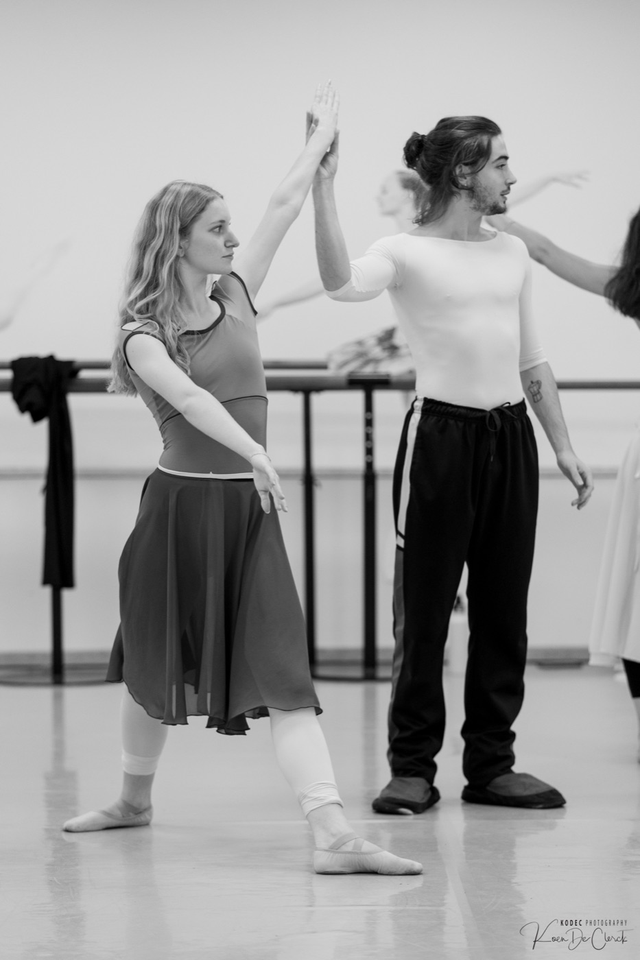 Tono Ferriol partnering in a classical rehearsal.